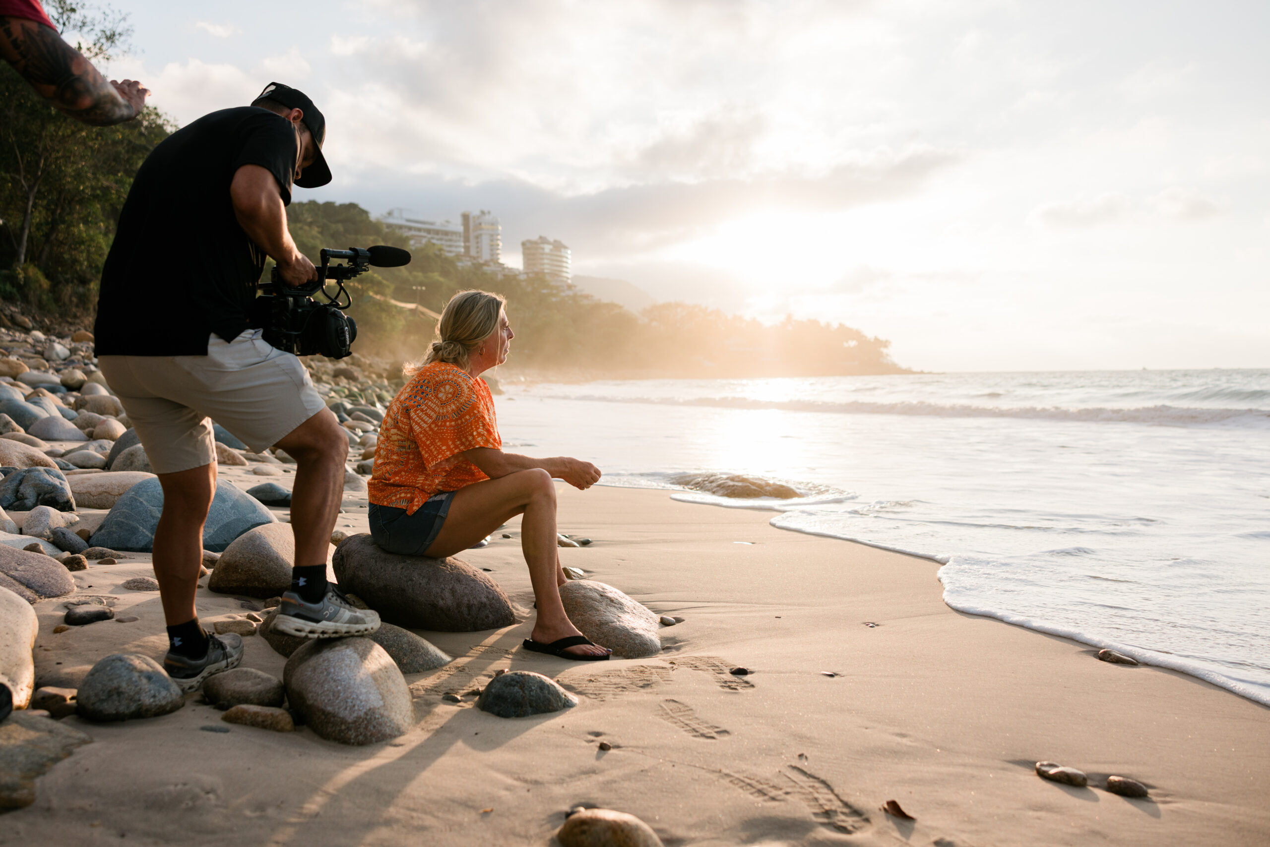 Behind the scenes photo 5